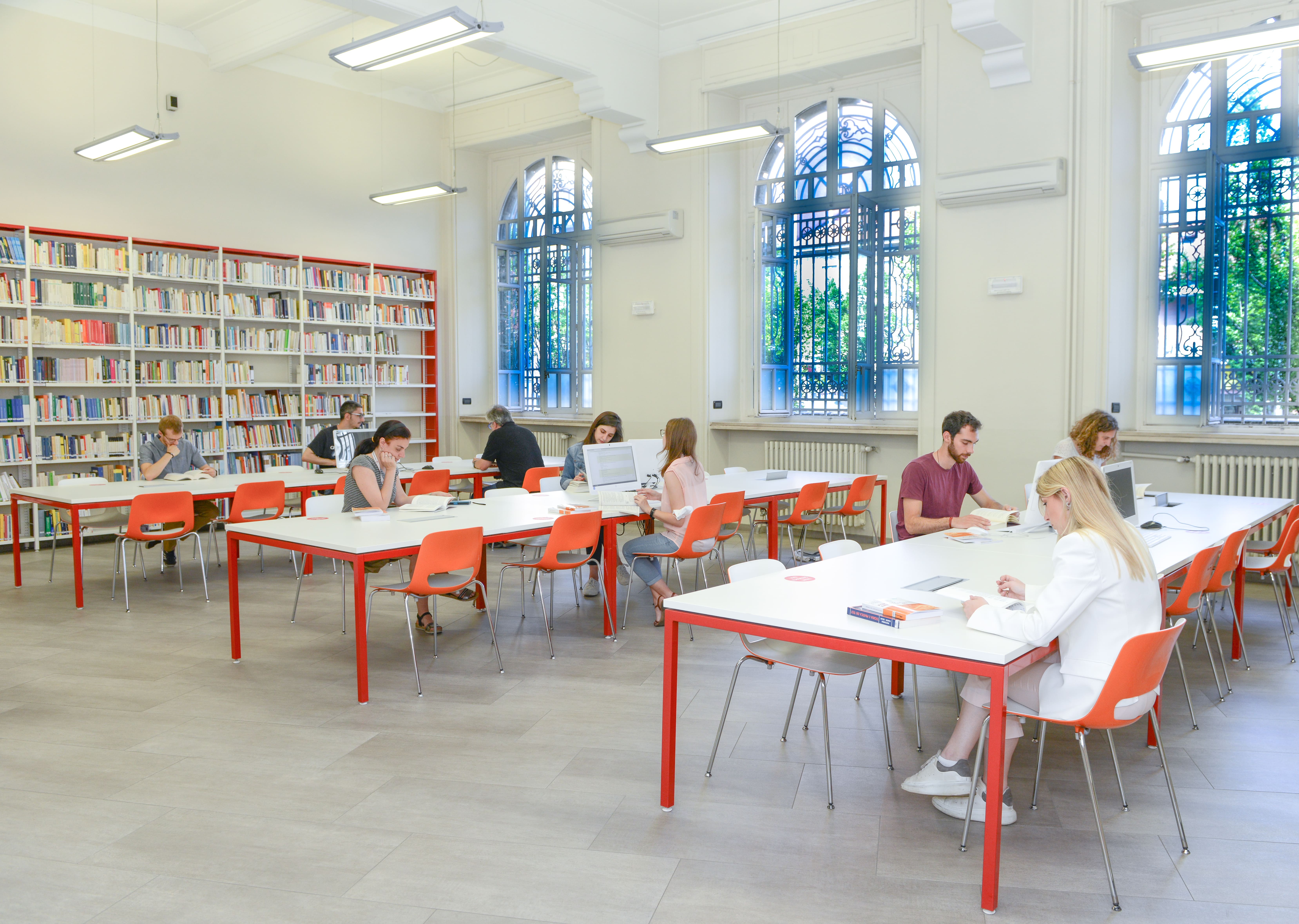 Biblioteca studenti